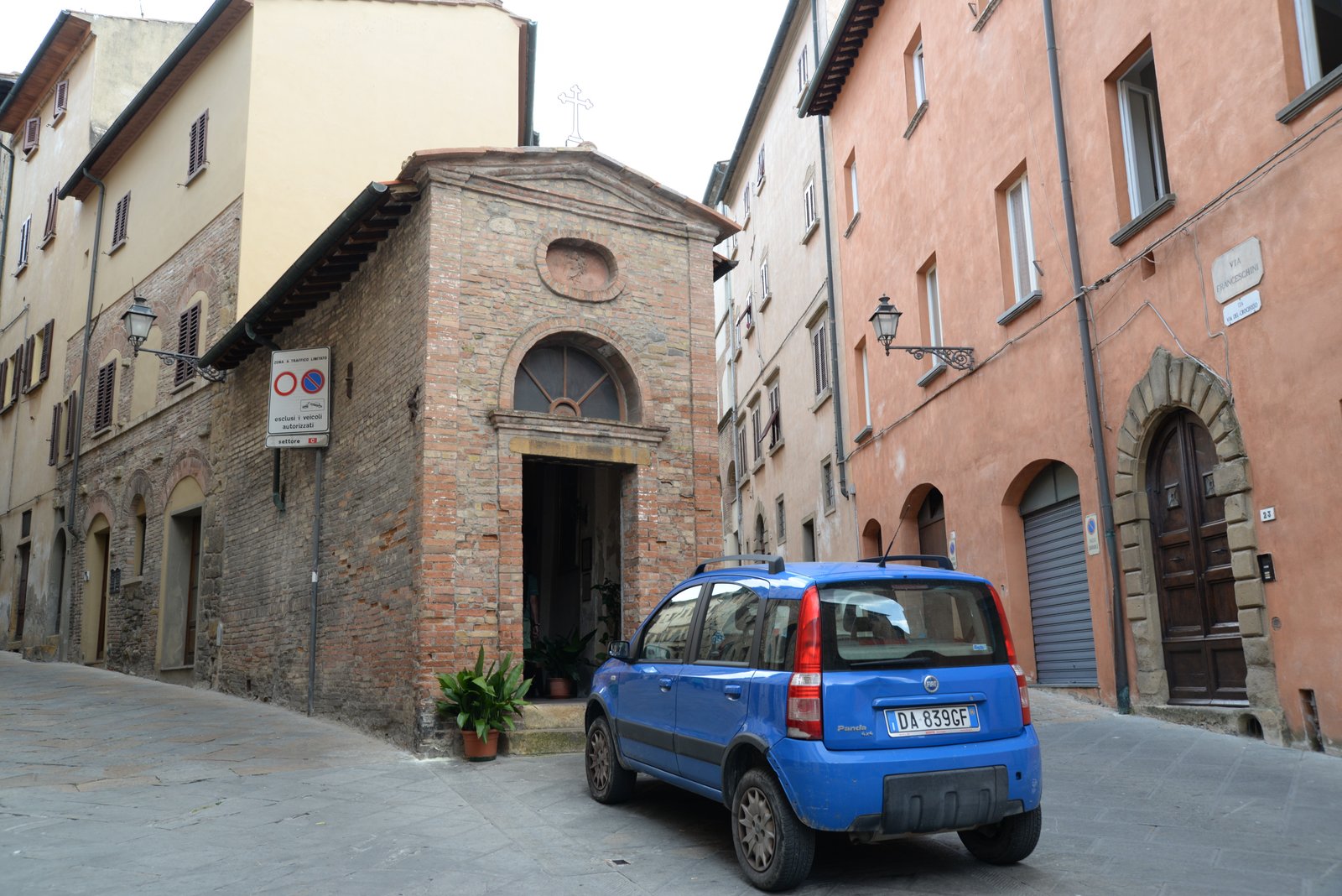 ...and the narrower streets, the smaller churches! Yes, this is a small chapel!